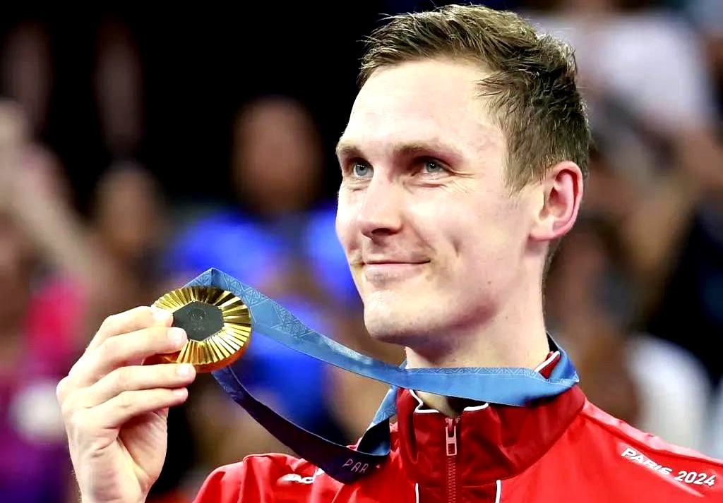 爱游戏官网-韩国羽毛球队完胜丹麦羽毛球队，安赛龙惊艳世界的简单介绍