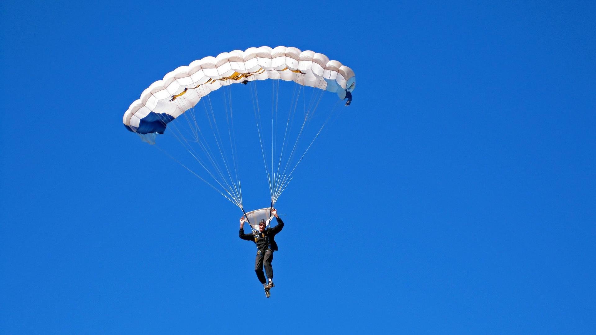 陈雨菲孤胆擎旗，印度队险胜日本队背后的唯一性启示